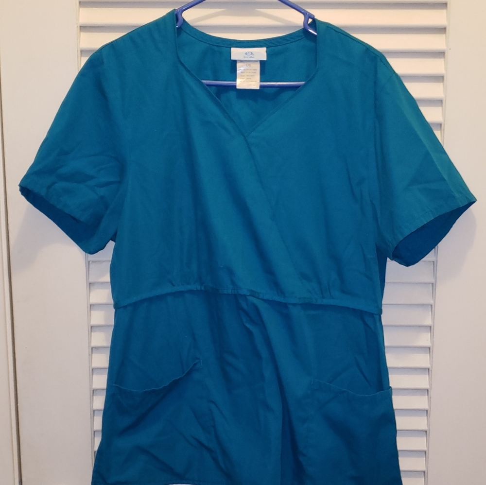 Scrub top